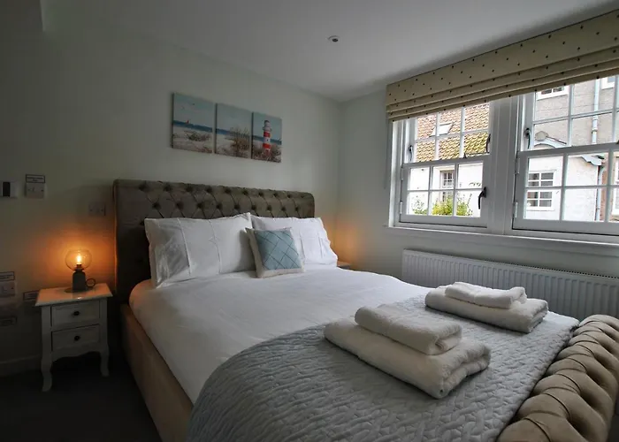 The Old Stables- Charming Cottage Crail