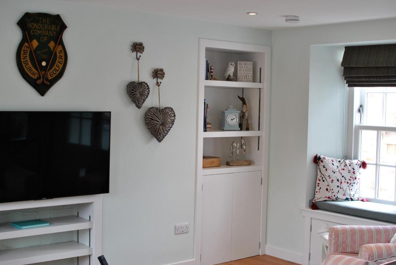 Holiday home The Old Stables- Charming Crail